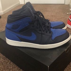 Air Jordan 1 mid royal/obsidian